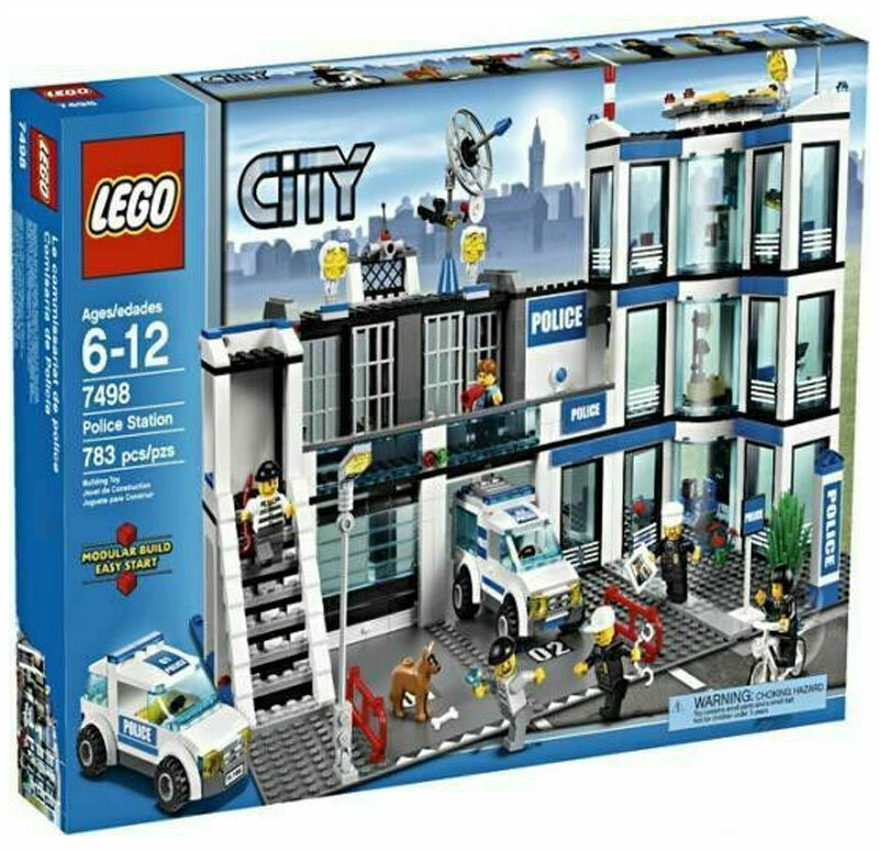 Lego Set 7498 - Police Station