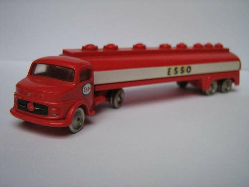 Replacement Sticker for Set 650 - 1:87 Mercedes Tanker (Esso)